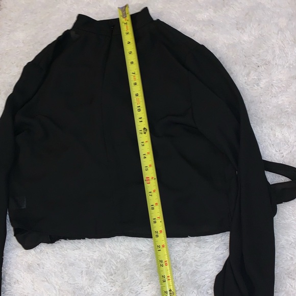 🚨HOSTPICK 🛍️Black Fashion Nova top open back tie around no collar zip up top🎁 - Picture 9 of 16